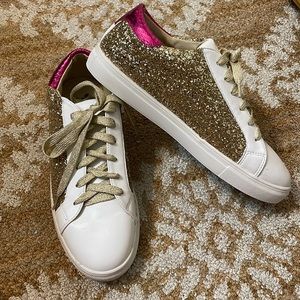 Fashion glitter sneakers size 9